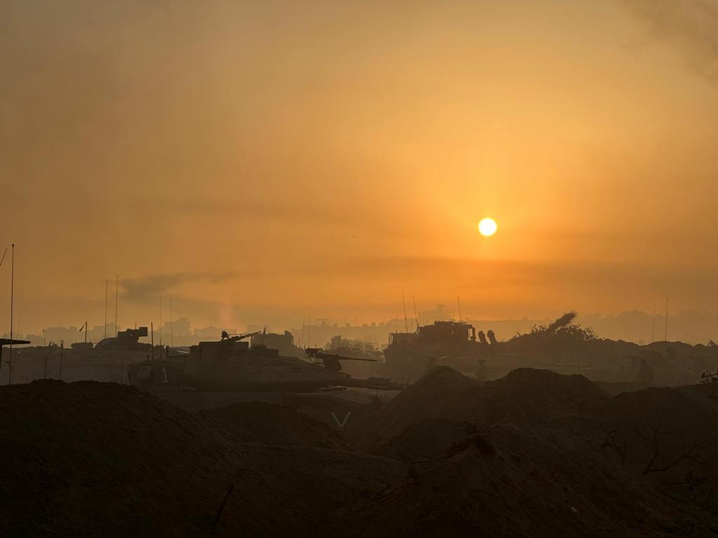 המחבל נשבר בחקירה - צה"ל השמיד את המטרה | תיעוד מהאמל"ח שנתפס  