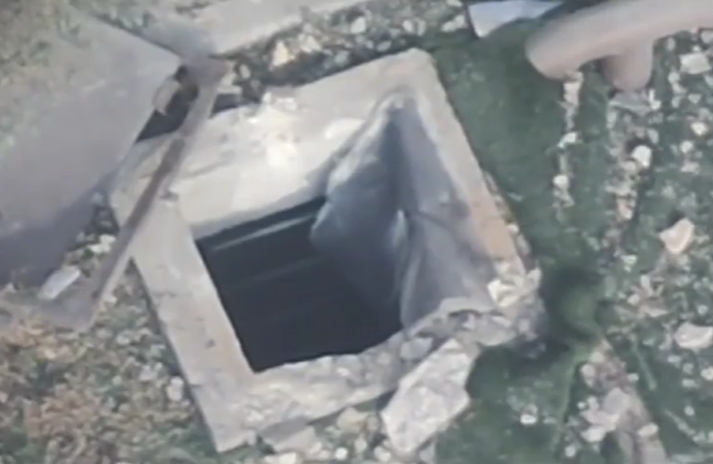 הפיר ליד בית החולים