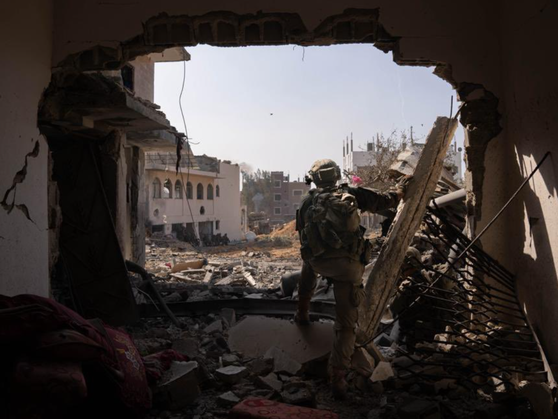 גלריית בוקר: לוחמי צה"ל בלחימה בתוך רצועת עזה | צפו