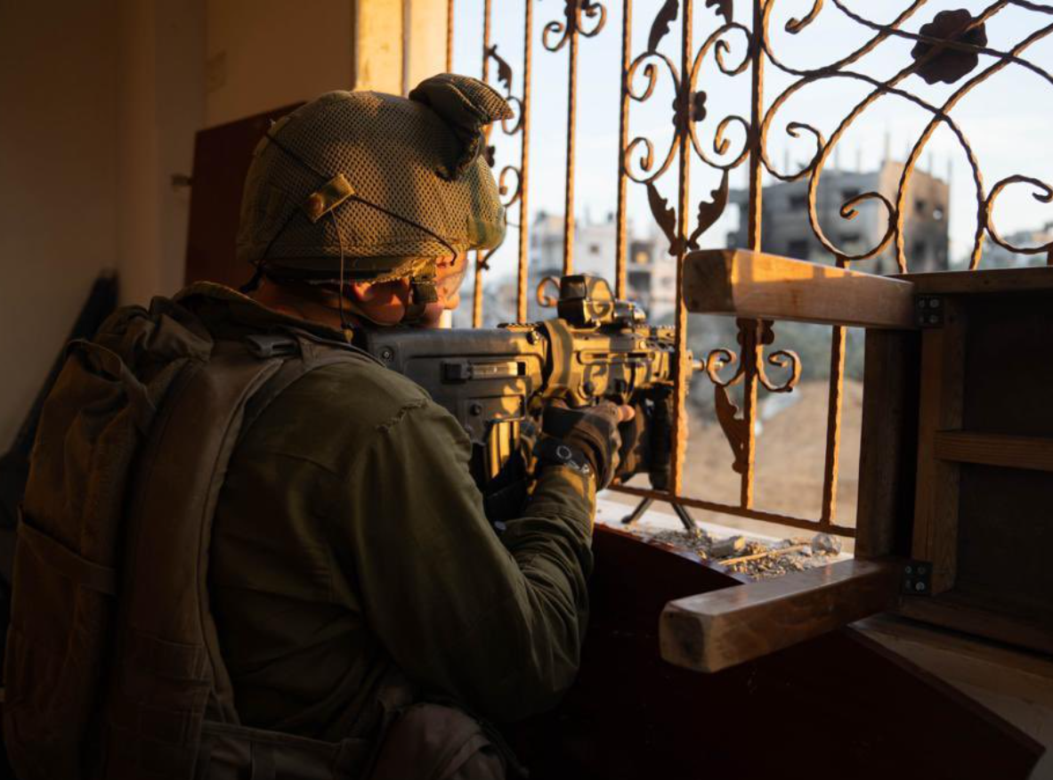 גלריית בוקר: לוחמי צה"ל בלחימה בתוך רצועת עזה | צפו