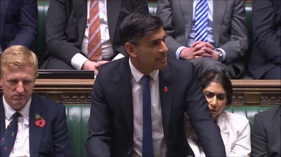 ראש ממשלת בריטניה, גינה את חמאס; "ילדים יהודים מפחדים ברחובות; נילחם באנטישמיות" 