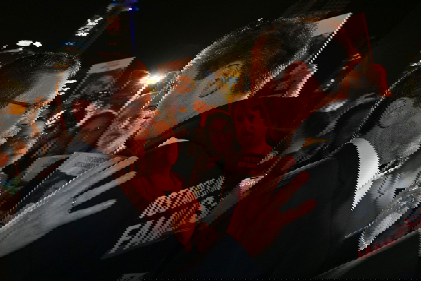 הרצוג, הערב