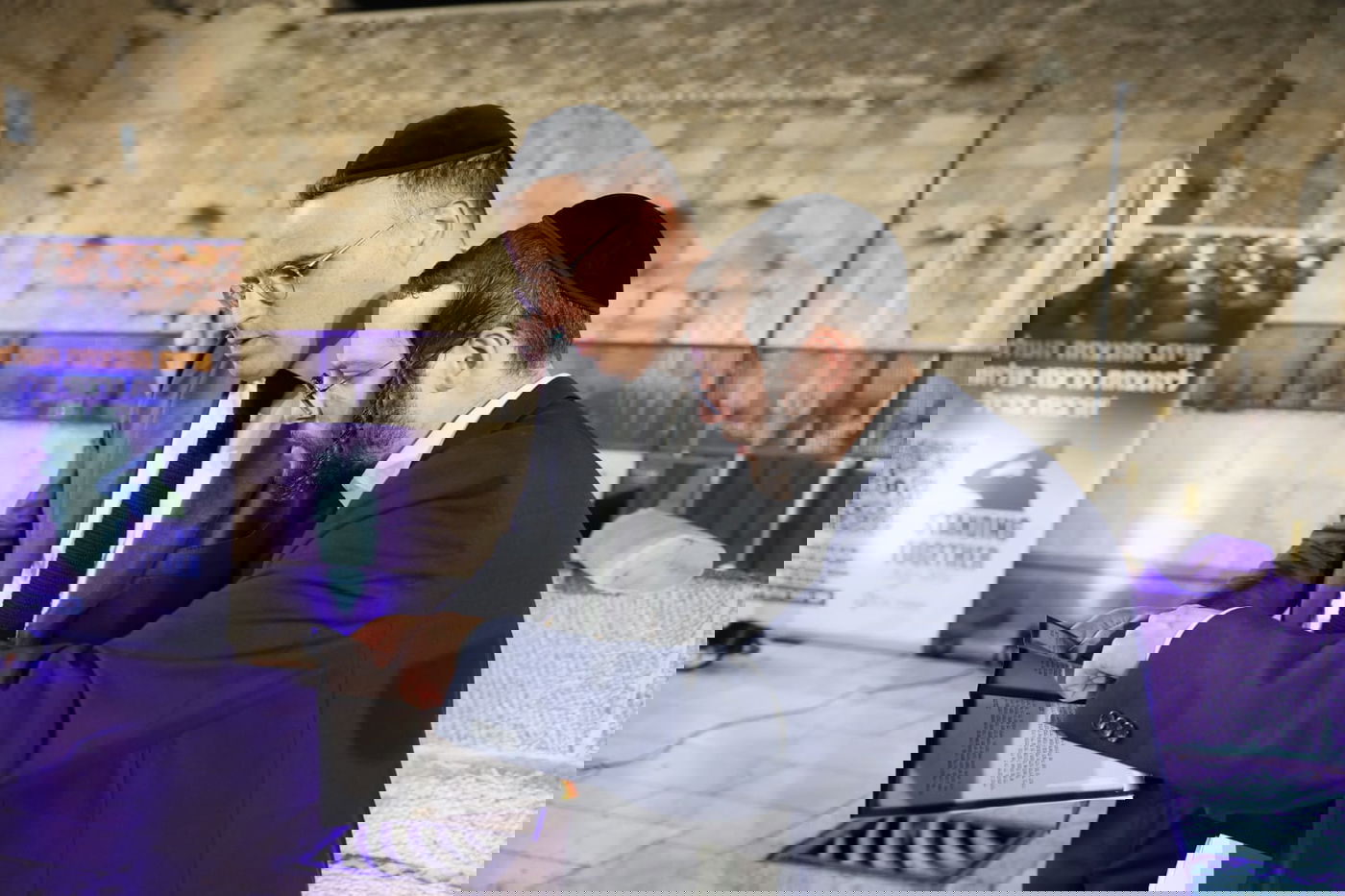 זופניק בכיכר • כל התמונות, הנייעס והחשיפות של המלחמה