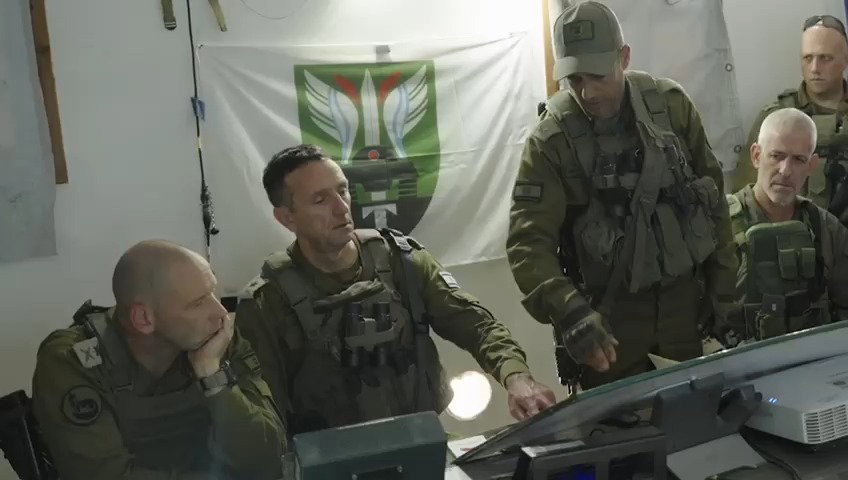 הרצי הלוי ורונן בר בעזה
