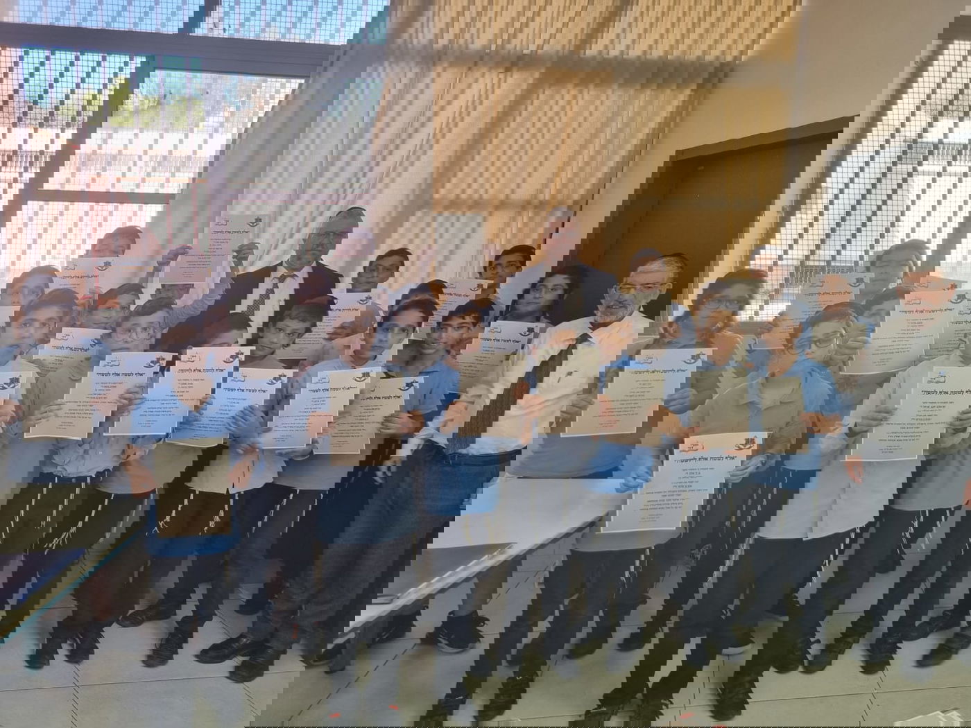 יוזמה מרגשת: ילדי הת"ת בתל-אביב מאמצים חיילים ולומדים לזכותם | תיעוד 