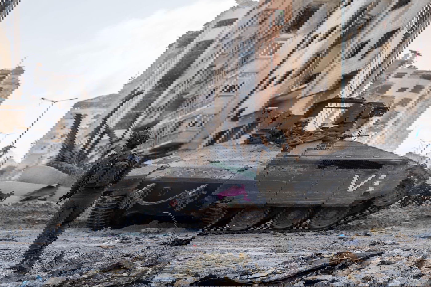 תיעוד מיוחד: לוחמי צה"ל בלחימה בעומק רצועת עזה. צפו