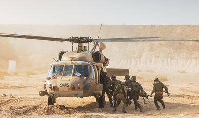 "אנחנו מוכנים לכניסה": כך נראה חילוץ תחת אש | צפו בתיעוד