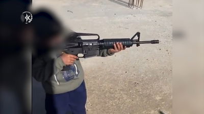 בפשיטה לילית בעזרת סוכן סמוי: 37 נעצרו בחשד להחזקת נשק בלתי חוקי