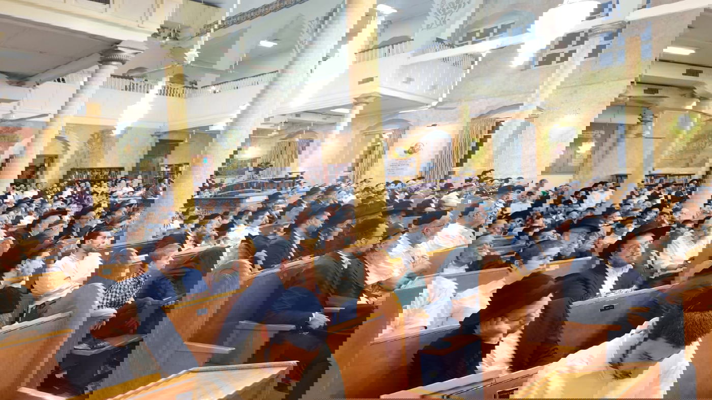 עצרת התפילה ההמונית בפתח תקווה