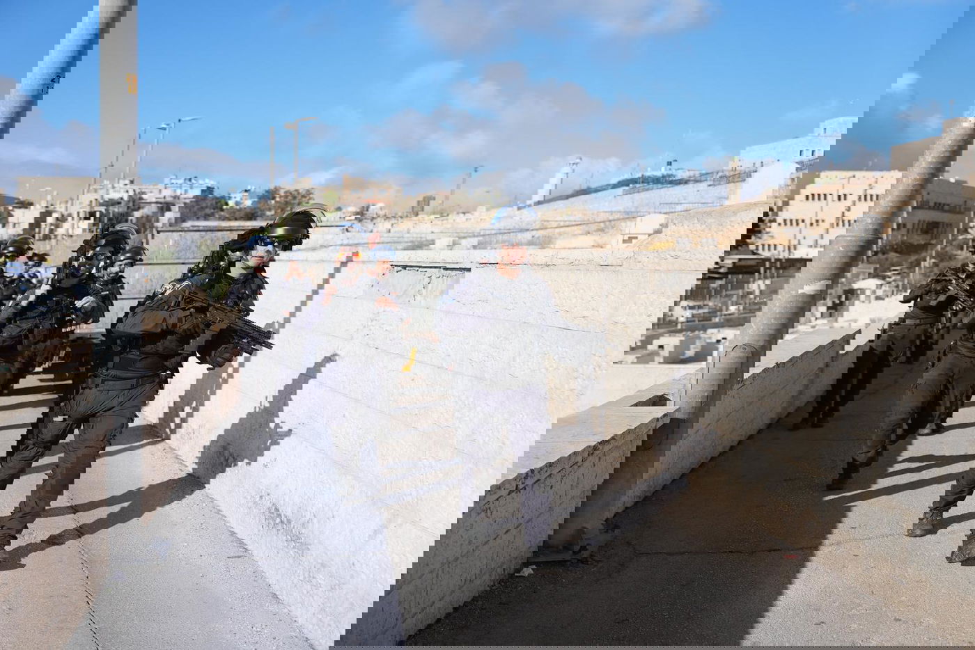 תיעוד מההכנות והריסת בית המחבל