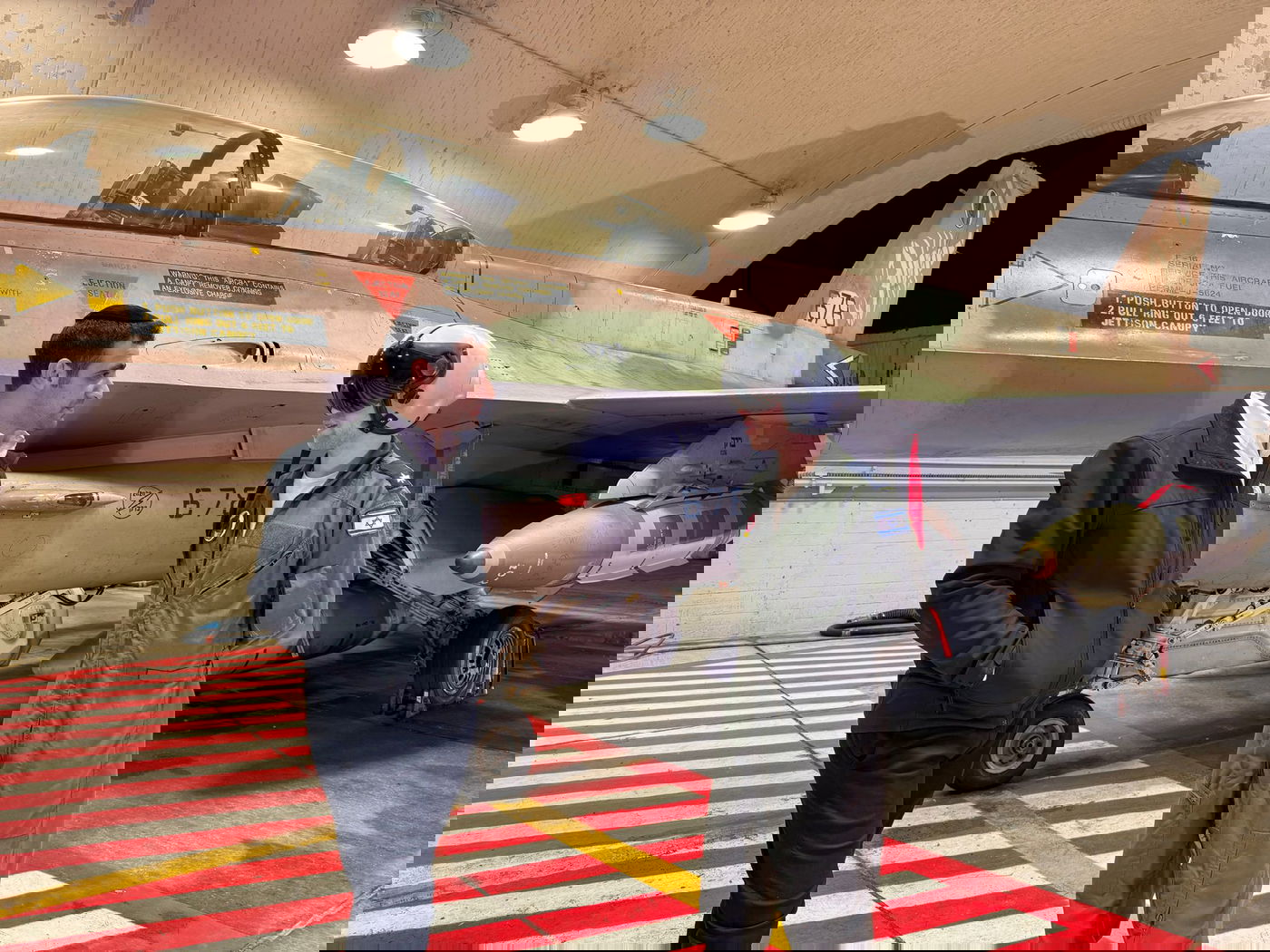 זופניק בכיכר • כל התמונות, הנייעס והחשיפות של המלחמה