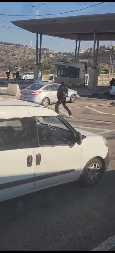 תיעוד החיסול והבנות על האוטובוס אומרות תהילים