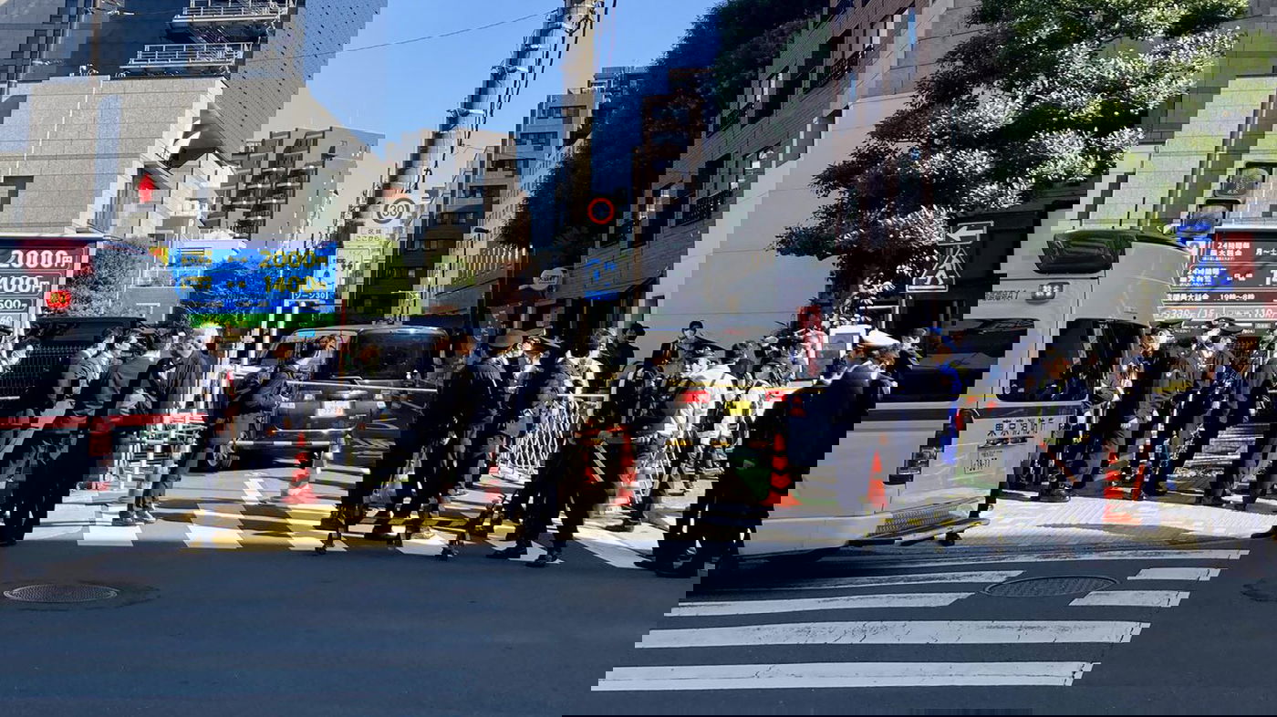 האירוע, הבוקר 