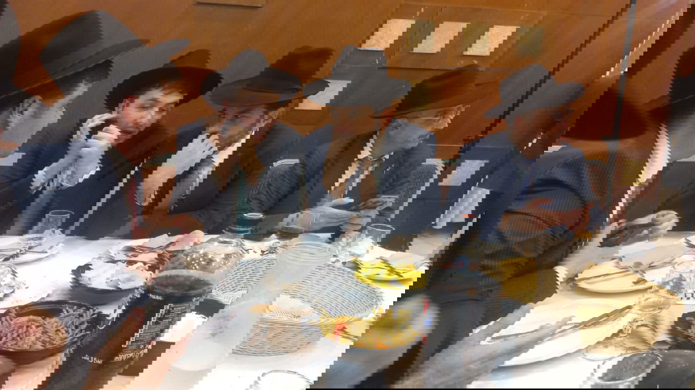 זופניק בכיכר • כל התמונות, הנייעס והחשיפות של המלחמה