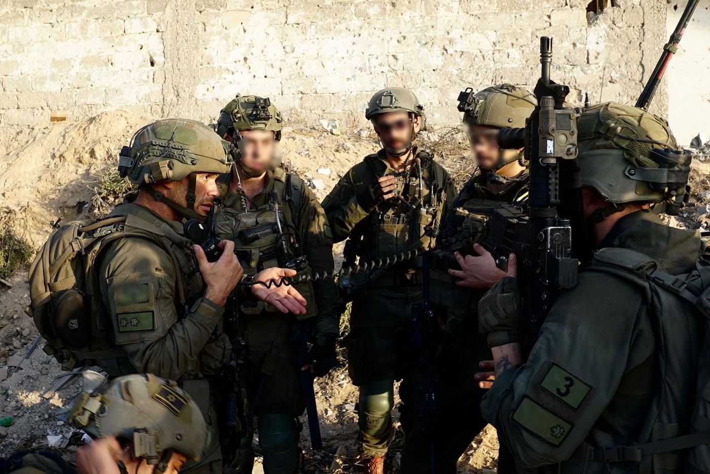 אור ראשון בעזה | גלריה מלחימת צה"ל בתוך הרצועה . צפו