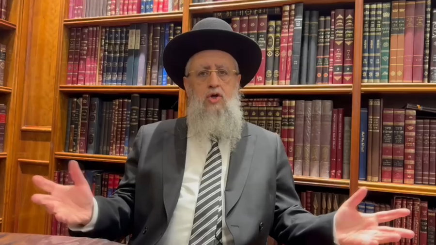 צפו בדברים