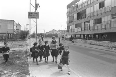 קרית ויז'ניץ בבני ברק בשנת 1983