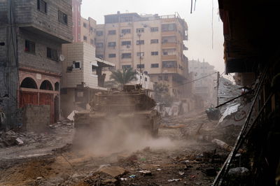 מחריבים את עזה: מחצית מהבניינים בצפון הרצועה ניזוקו או הושמדו