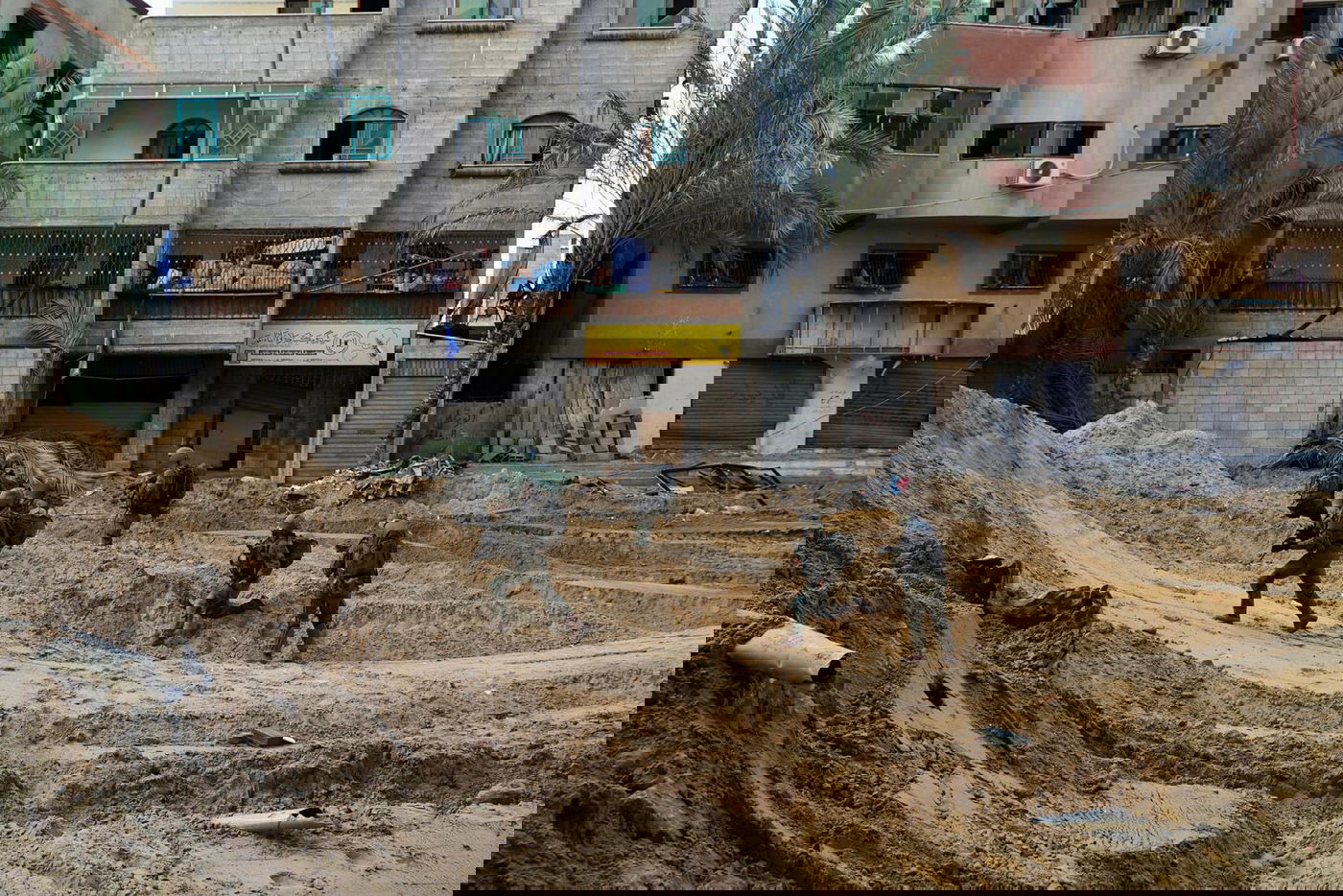 גם בגשם: לוחמי צה"ל בקרבות מול מחבלי חמאס בעזה | צפו