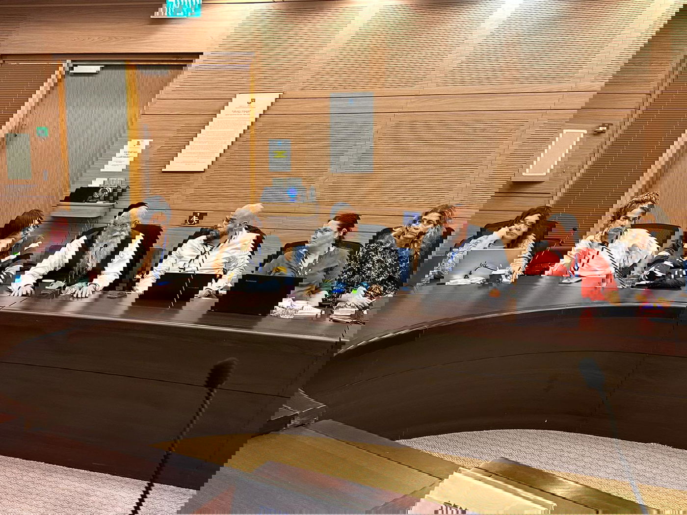 מנכ"ל עלה בכנסת