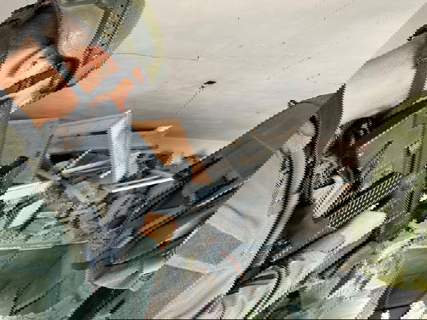 איתור פירי מנהרות על ידי לוחמי אוגדה 252