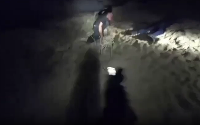 התיעוד שחורך את הרשת: כך חיילים תופסים מחבלים שיצאו מהמנהרה