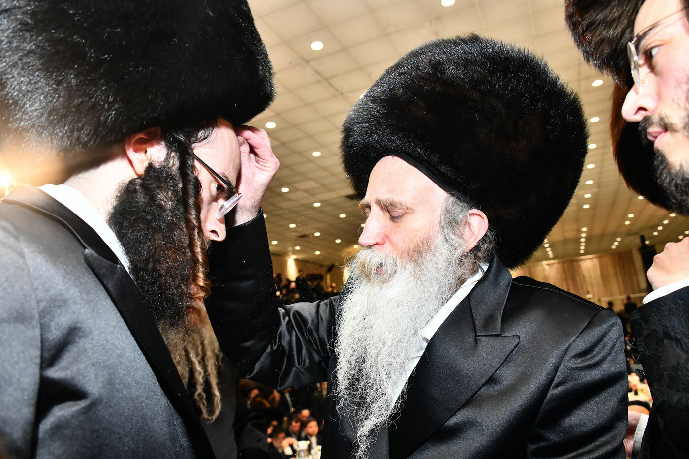 חתונת בן הגרי"מ מורגנשטרן ב'אווניו'