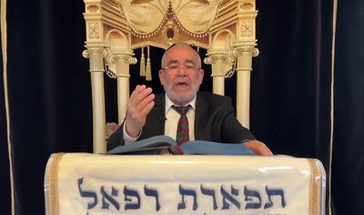 הרב שלמה זביחי בפרסית על 'ויצא'  • צפו 