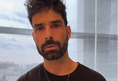 "אנחנו לא חוגגים" | המסר של אח של אחד החטופים ששוחררו