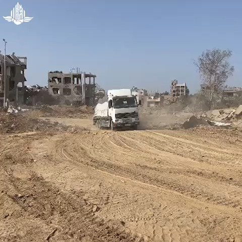 תנועת המשאיות הנוסעות למחסות בצפון הרצועה