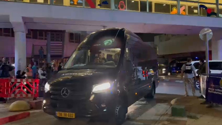 הגעת החטופים ל'שיבא'