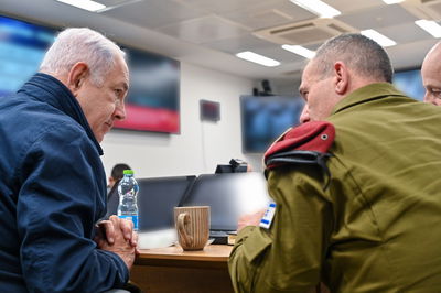 בחדר מבצעים בת"א: נתניהו עקב אחר מבצע שחרור החטופים