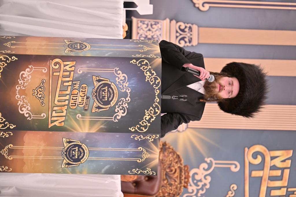 סיכום ימי השבע ברכות בחצרות ויז'ניץ - וייען - זלאטשוב | צפו