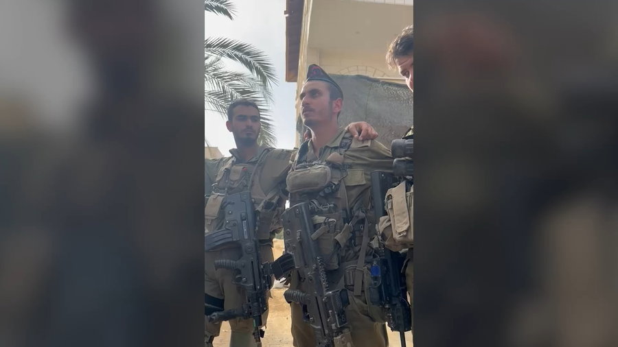 טקס הענקת הסיכות ללוחמי סיירת גולני בעומק רצועת עזה