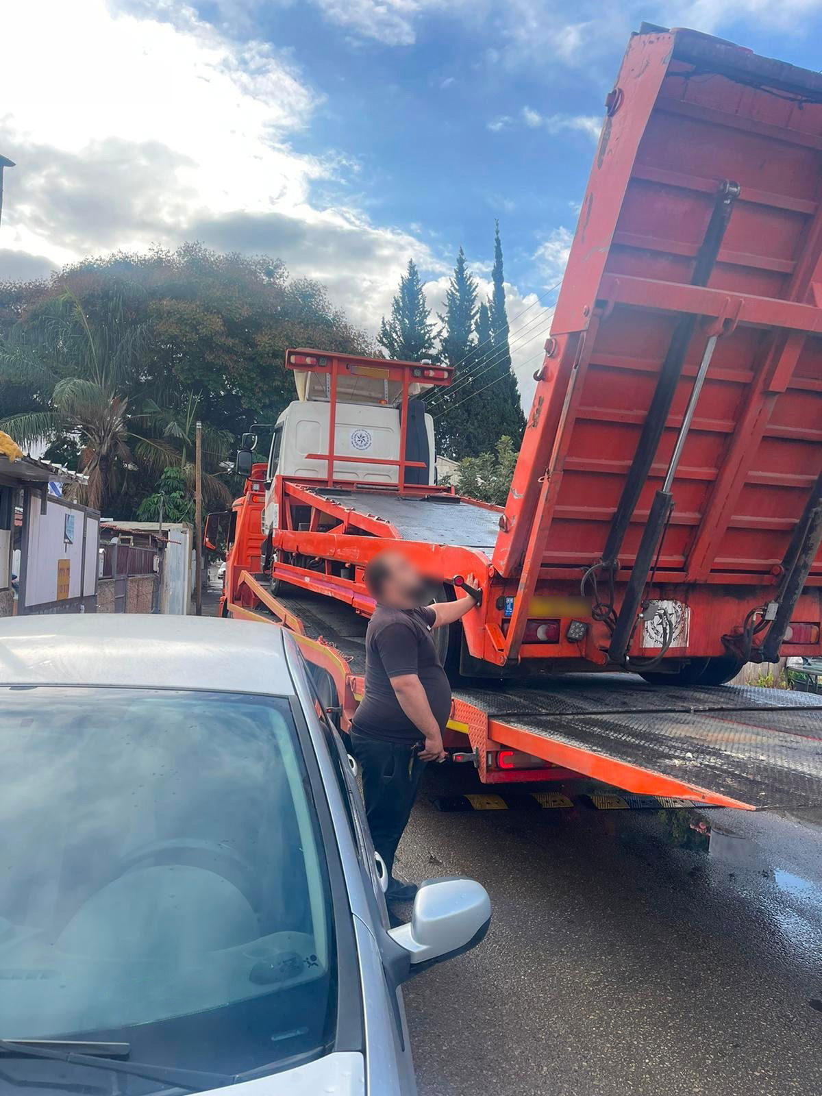 ניצלו את המלחמה וגנבו עשרות רכבים מיישובי עוטף עזה | תיעוד המעצרים