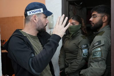 ניצלו את המלחמה וגנבו עשרות רכבים מיישובי עוטף עזה | תיעוד המעצרים