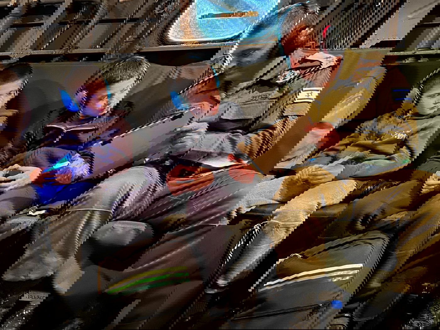 תיעוד מרגש: כך חזרה משפחת גולדשטיין משבי חמאס | צפו