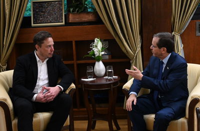 פגישת הנשיא הרצוג עם אילון מאסק