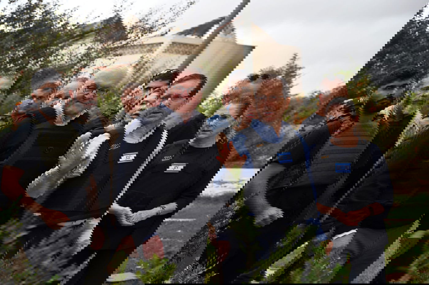 הנשיא יצחק הרצוג ונשיא גרמניה פרנק-ואלטר שטיינמאייר בקיבוץ בארי