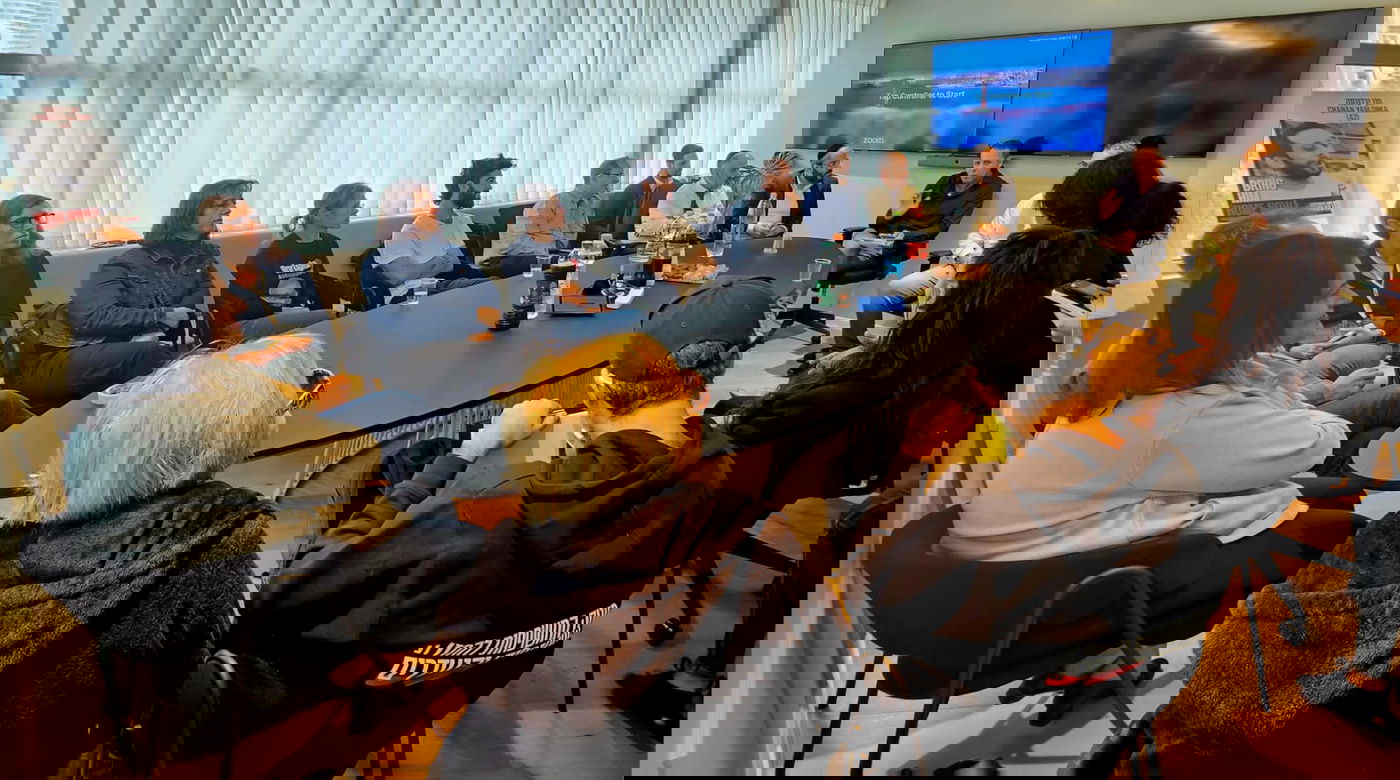 10 החטופות ששוחררו בדרכן לבתי החולים | חמאס והג'יהאד שיתפו פעולה במהלך השחרור