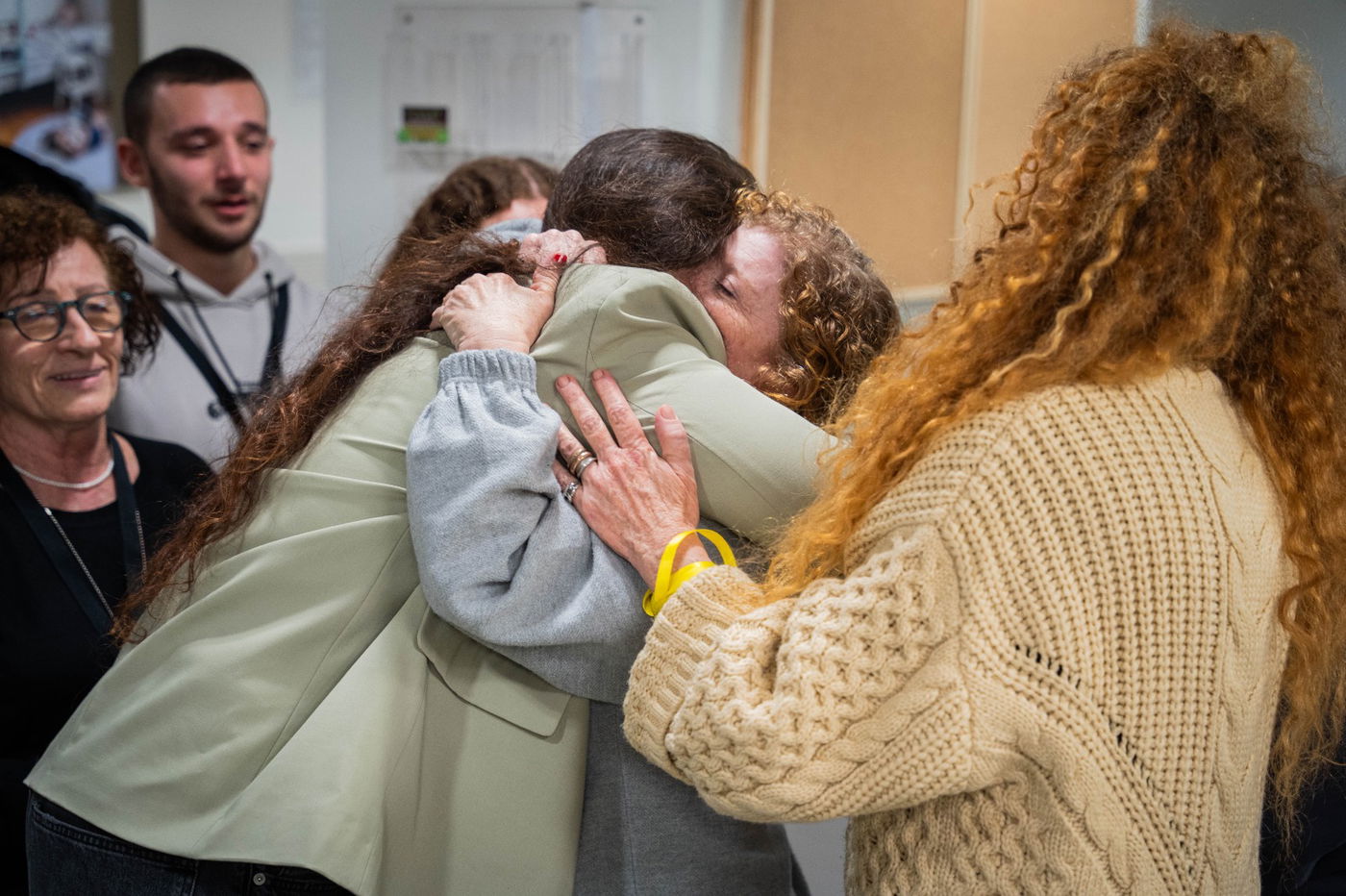 מירב עם משפחתה 