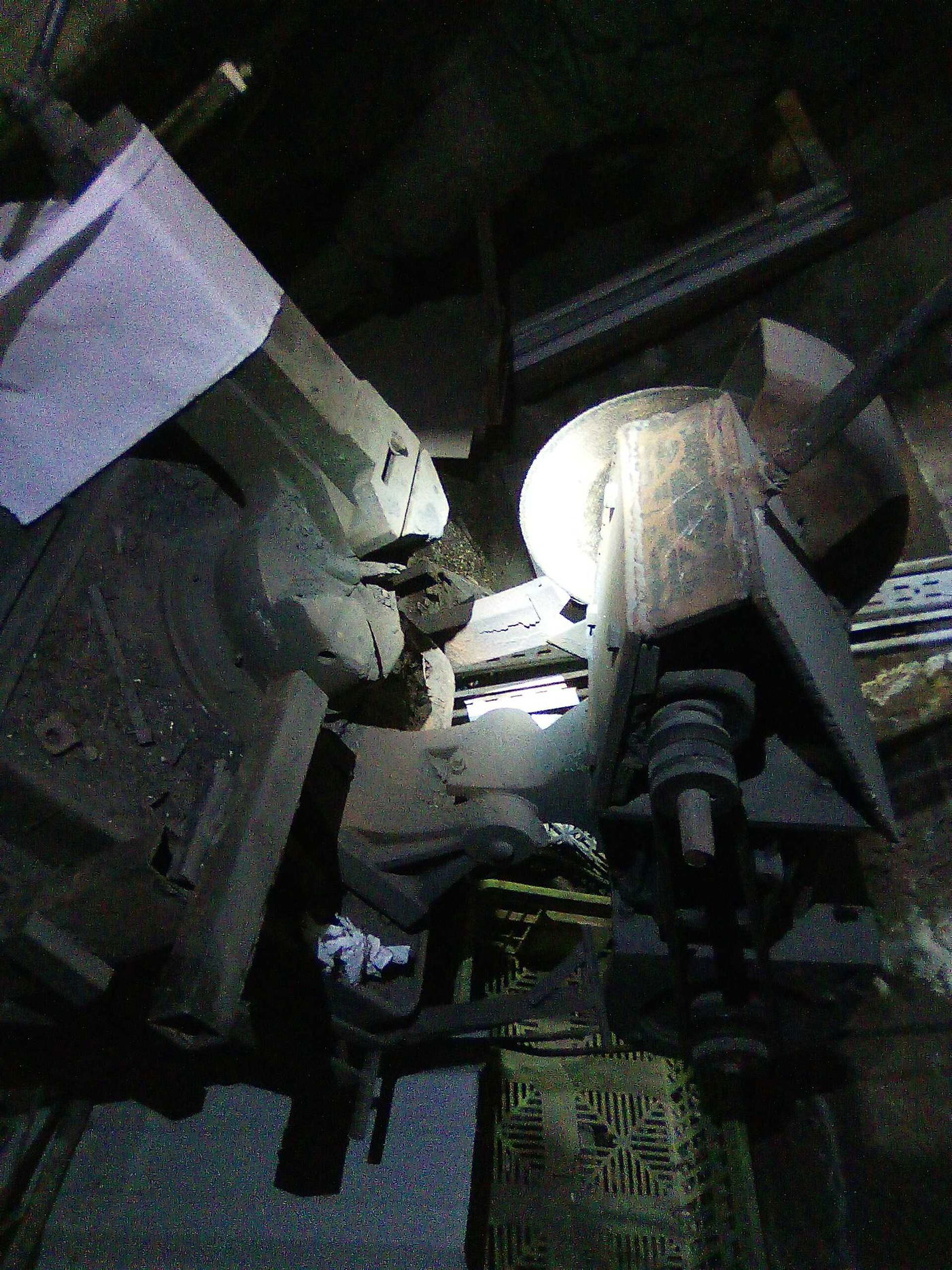  אמצעי לחימה, פיר תת קרקעי ומחרטה לייצור אמל"ח שאותרו על ידי הכוחות