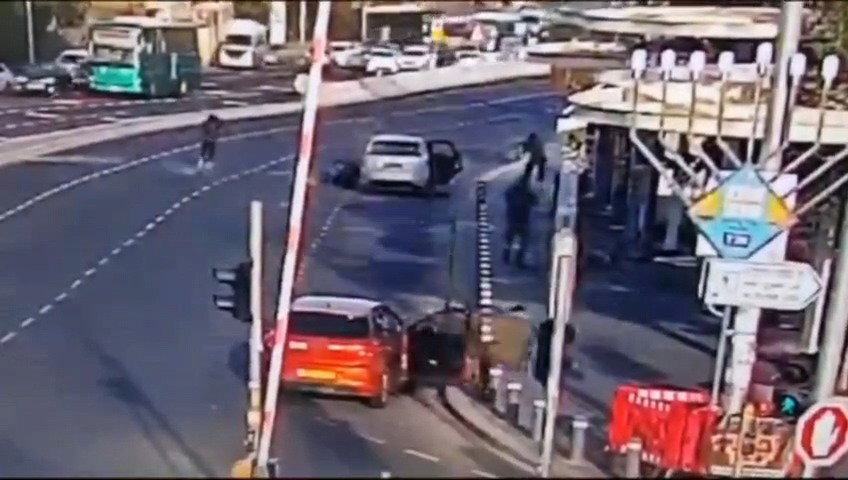 תיעוד הרגע הראשון של הפיגוע עד לחיסול