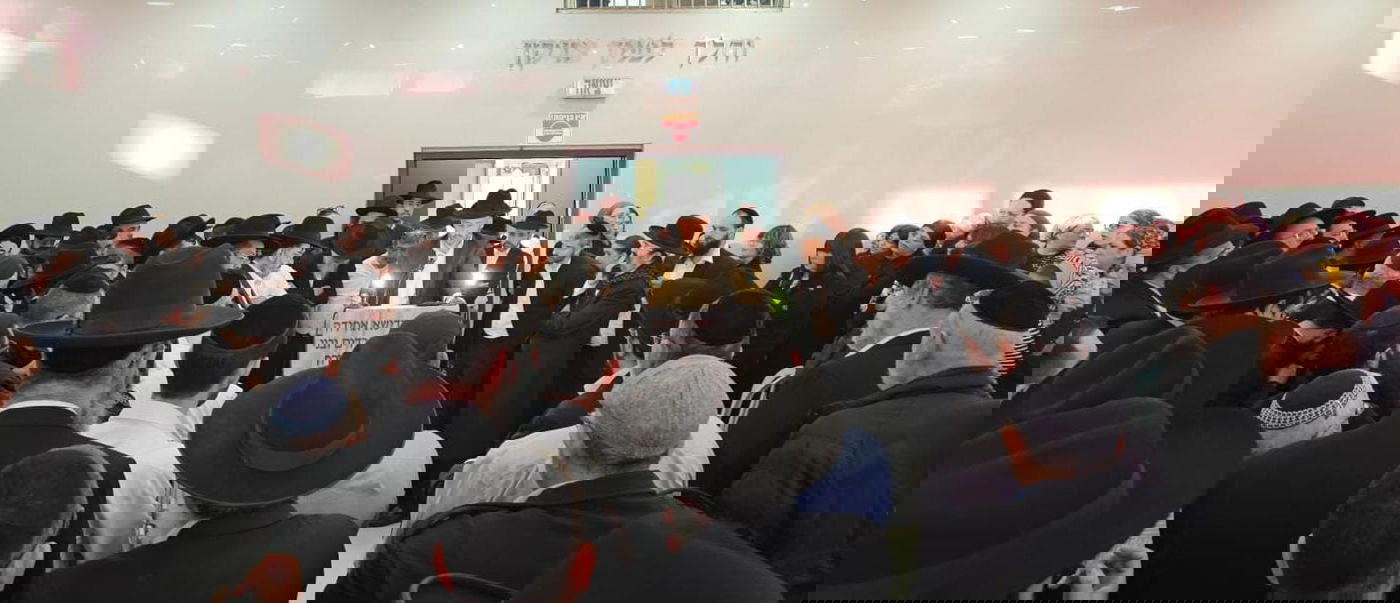 ההלוויה קורעת הלב למרת חנה איפרגן הי"ד שנרצחה בפיגוע הבוקר