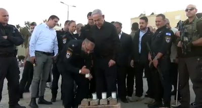 נתניהו ביקר בתחנת המשטרה בשדרות שנהרסה: ״ביום מבחן עילאי הוכחתם את עצמכם. אתם גיבורים״