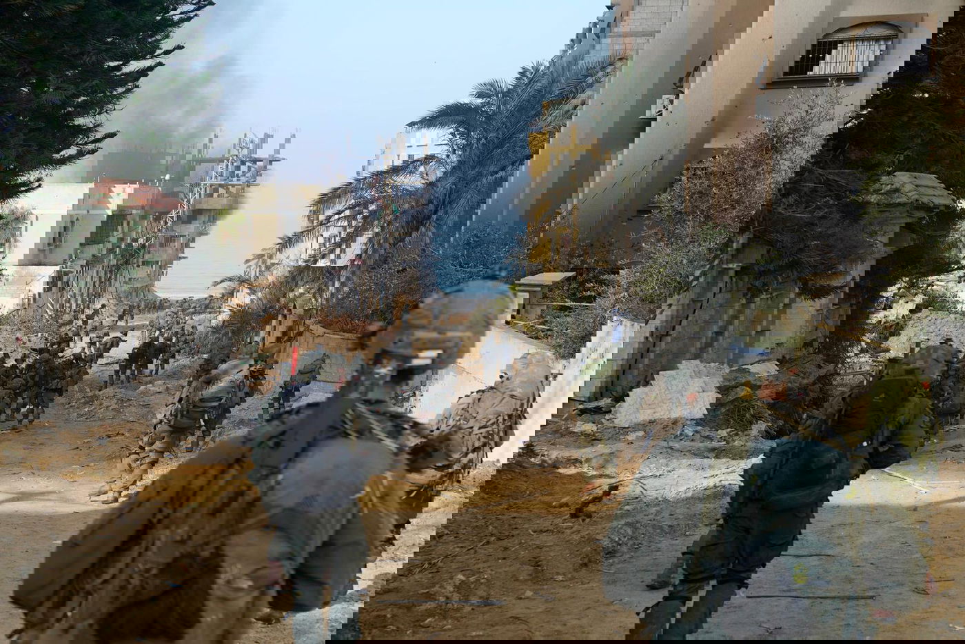 הלחימה בעזה חודשה | צפו בגלרייה מלב הקרבות ברצועה