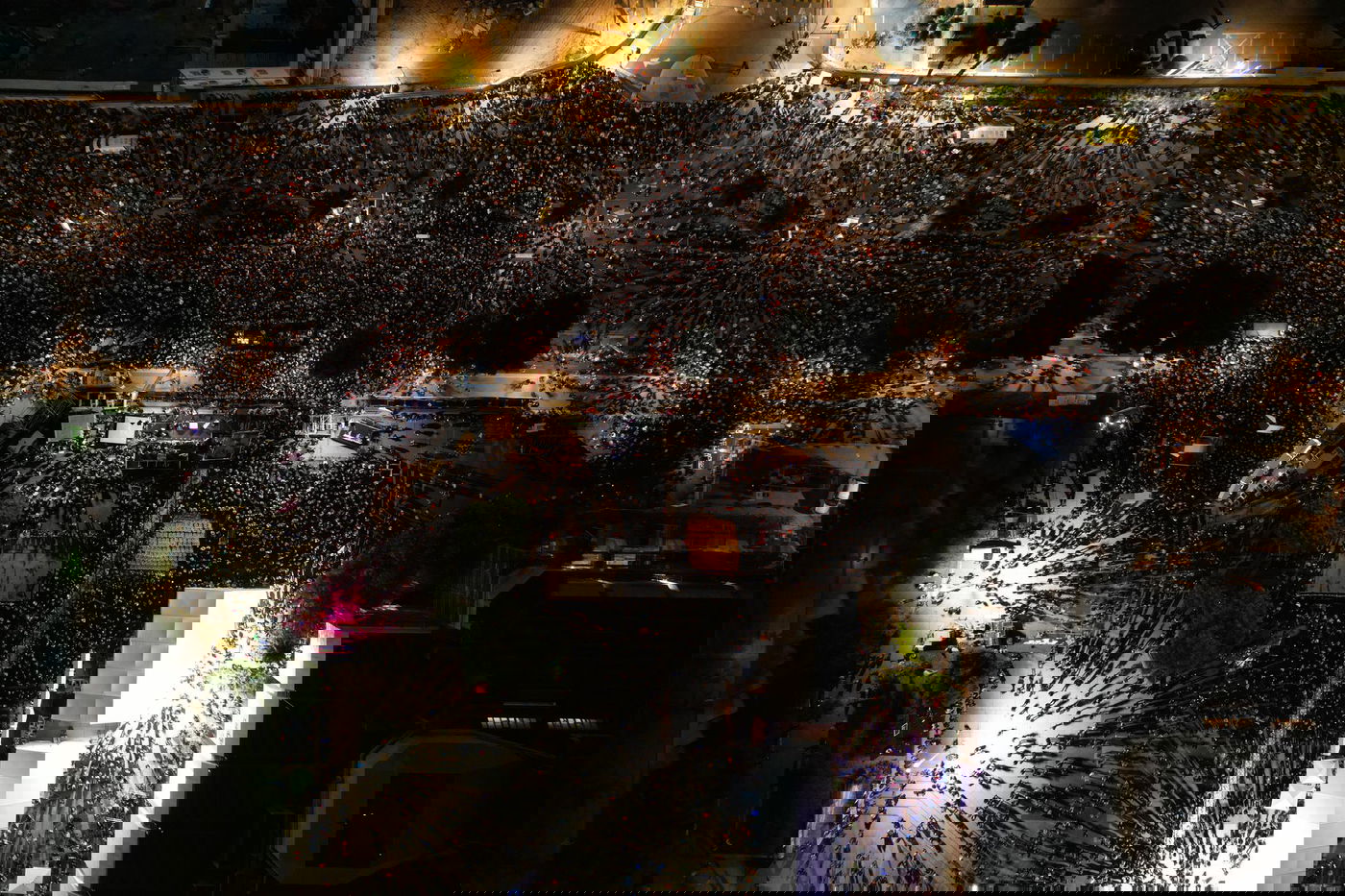 החטופים ששבו הביתה שחזרו את התופת וקראו: ״שחררו את כולם עכשיו״ | תיעוד