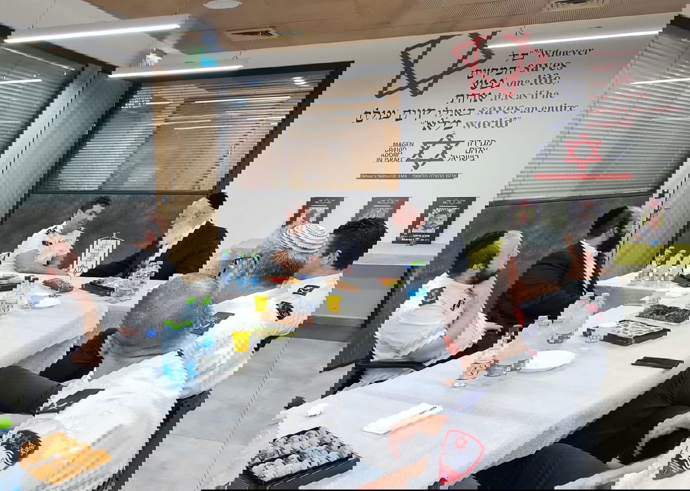 ח"כ משה רוט, סגן יושב ראש הכנסת (אגודת ישראל) בביקור במגן דוד אדום