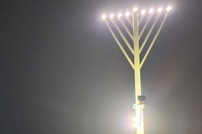 החנוכיה בשדרות