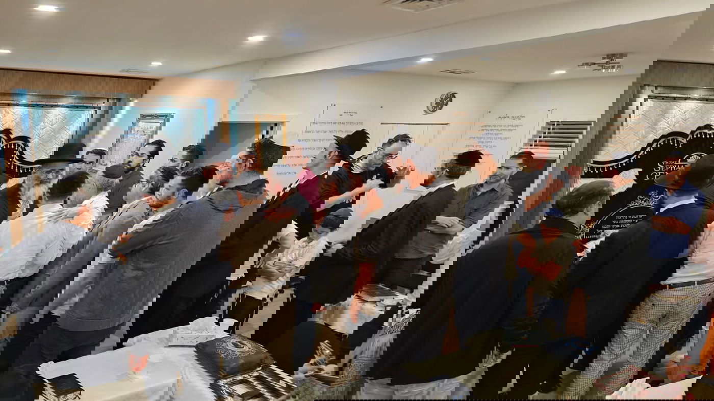 מניו יורק לפלורידה: מסע הקודש של הגאון רבי ישראל אברג'ל לארה"ב